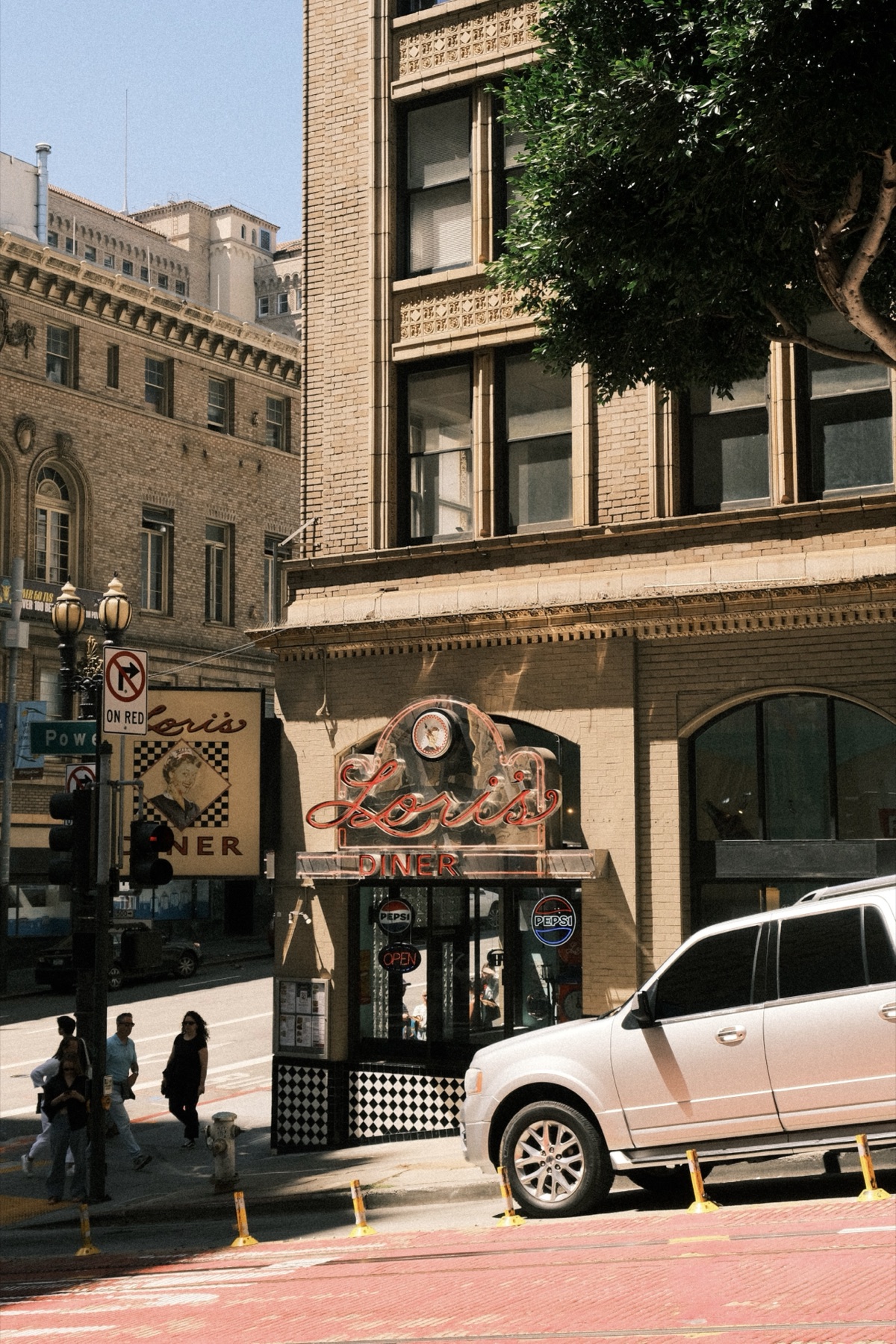 Lori’s Diner on Powell Street, San Francisco